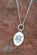 Load image into Gallery viewer, Bee Pendant With Chain
