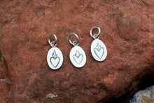 Load image into Gallery viewer, Sacred Heart Engraved Pendant
